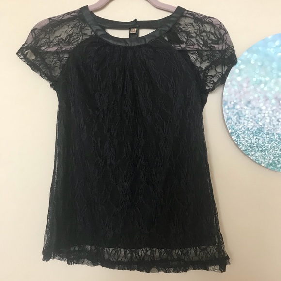 Vera Wang Tops - Princess Vera Wang Black Lace Peep Back